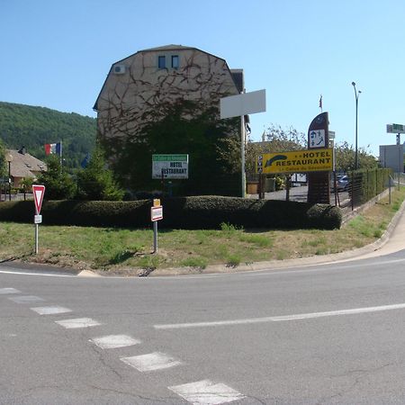 Hotel-Restaurant Le Calice Du Gevaudan - A75 Banassac ภายนอก รูปภาพ