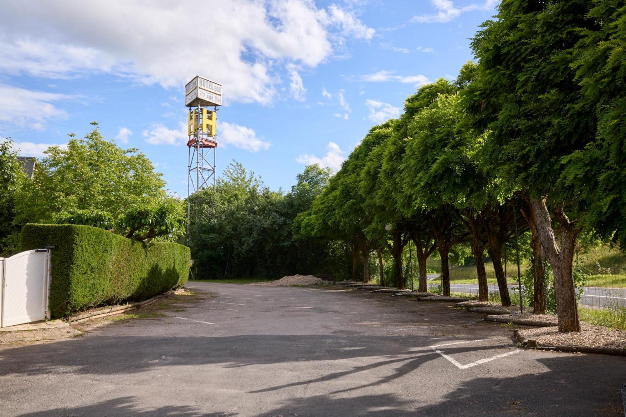 Hotel-Restaurant Le Calice Du Gevaudan - A75 Banassac ภายนอก รูปภาพ